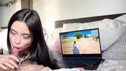 Сексуальная сводная сестра мешает играть и заставляет кончать в FORTNITE | Новый ролик копирайта 