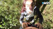 Встретил сводную сестру в парке, а она начала делать мне минет на людях - cxlila 
