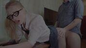 Босс занимается мной во время разговора с мужем по телефону 