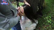 Нежная прогулка по лесу превратилась в экстремальный бдсм для молодой русской красотки! 