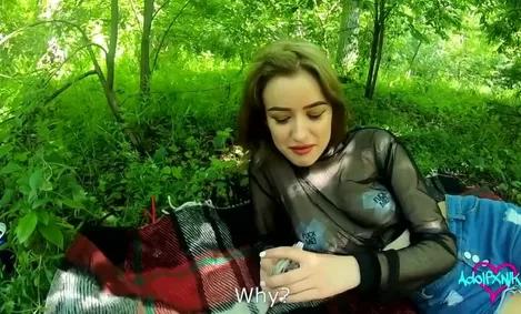 Сучка проиграла: Минет в карты в лесу.