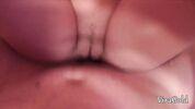 Красивая 18-летняя девушка с большими сиськами обожает окончание в киску 