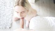 Похотливая блондиночка изменила парню со своим лучшим другом 